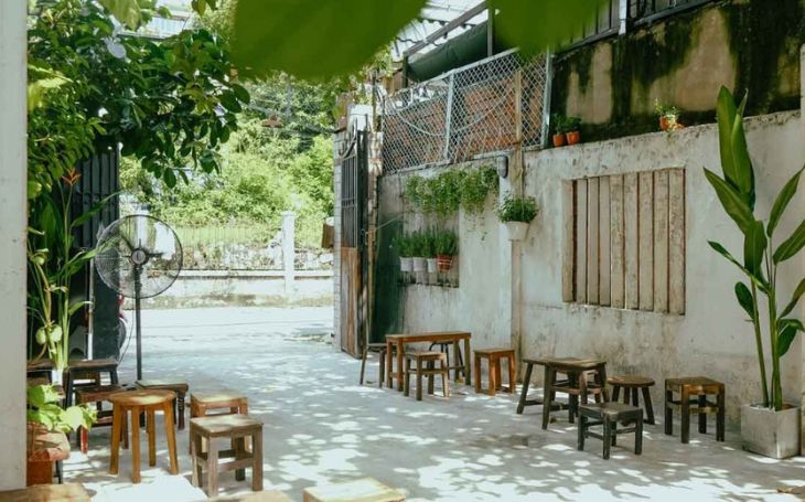 Top 10 mẫu thiết kế quán cafe sân vườn giá rẻ dưới 500 triệu đáng tham khảo